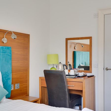 The County Hotel - Self Check-In, Ultra Fast Wi-Fi, Free Parking, Central Location Selkirk Kültér fotó