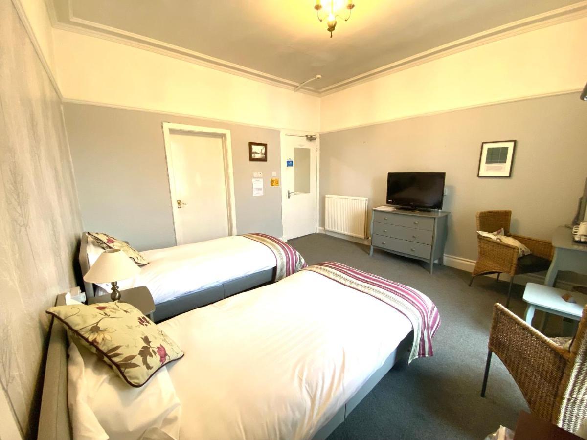 The County Hotel - Self Check-In, Ultra Fast Wi-Fi, Free Parking, Central Location Selkirk Kültér fotó