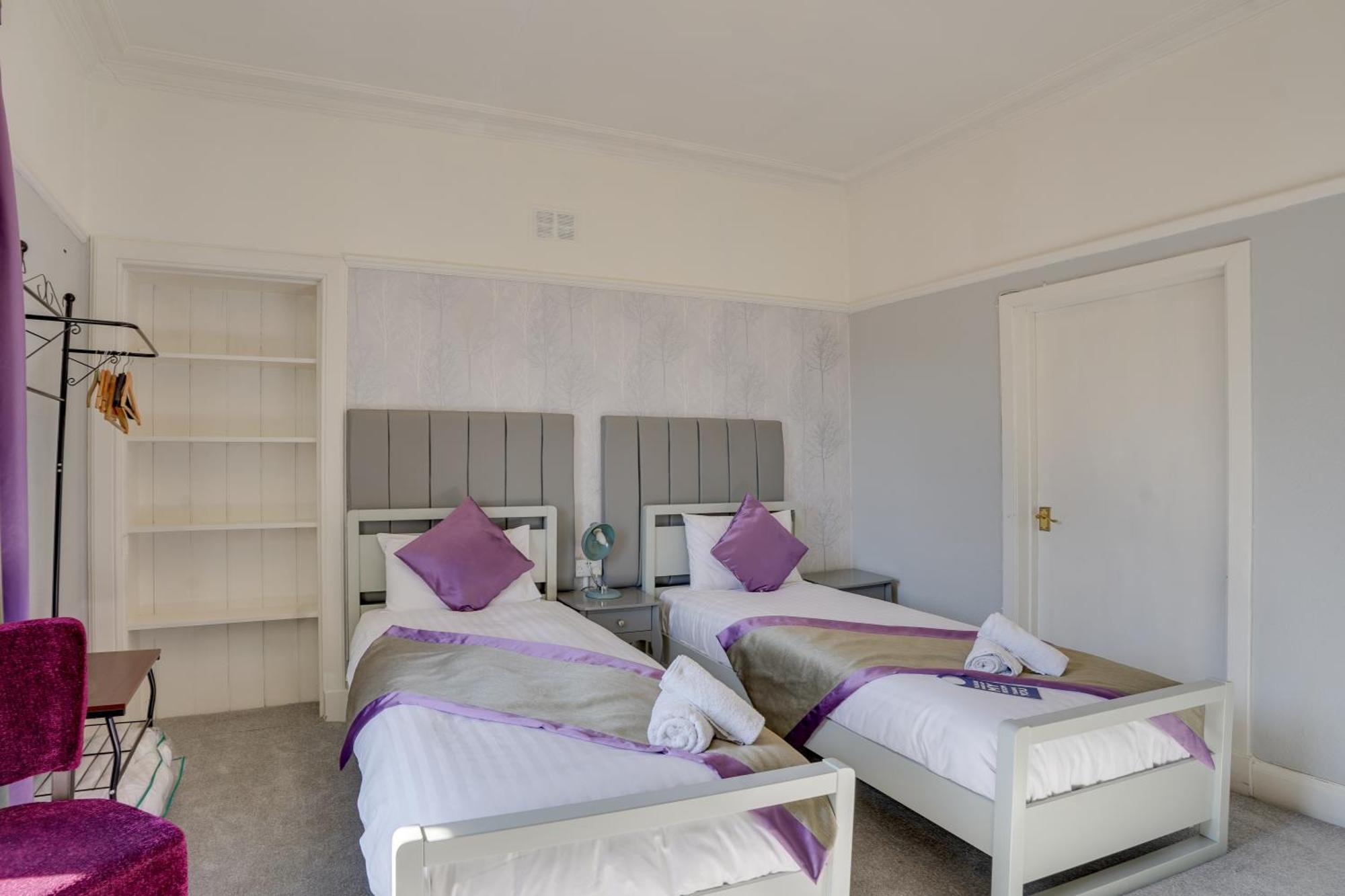 The County Hotel - Self Check-In, Ultra Fast Wi-Fi, Free Parking, Central Location Selkirk Kültér fotó