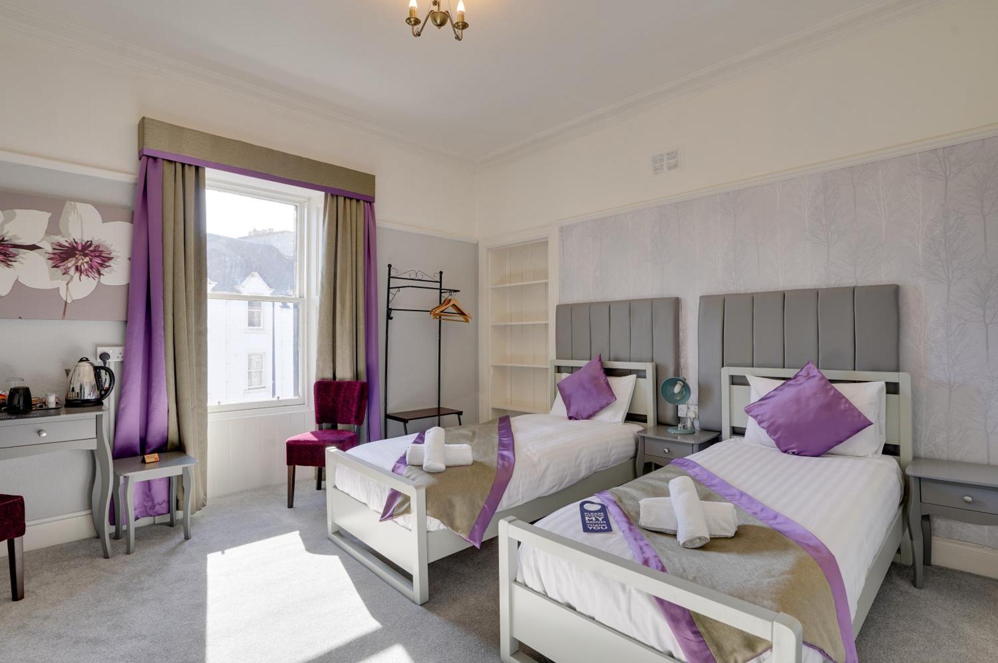 The County Hotel - Self Check-In, Ultra Fast Wi-Fi, Free Parking, Central Location Selkirk Kültér fotó