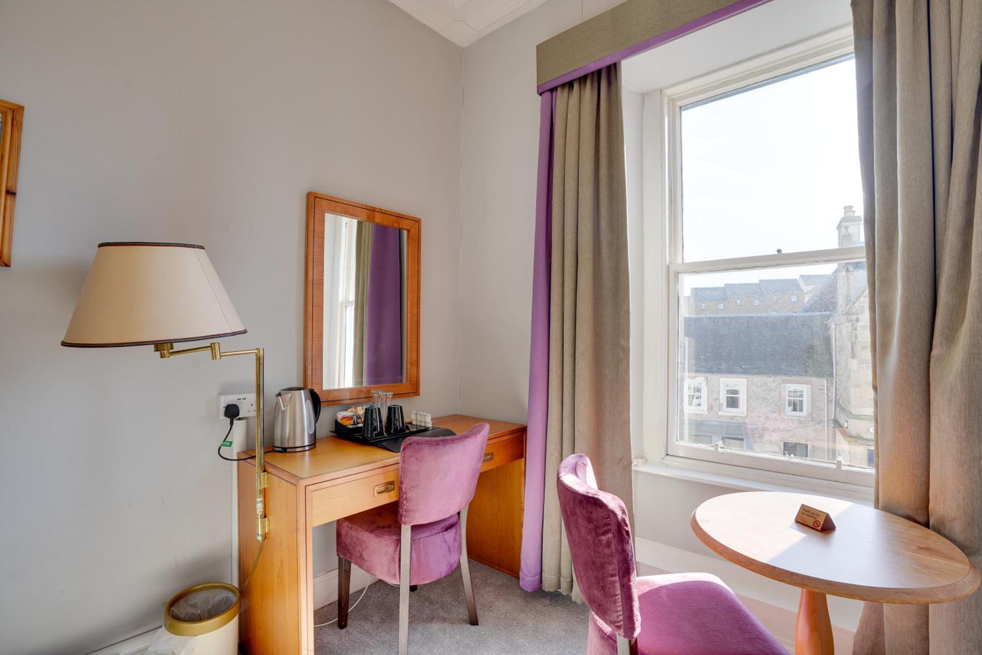 The County Hotel - Self Check-In, Ultra Fast Wi-Fi, Free Parking, Central Location Selkirk Kültér fotó