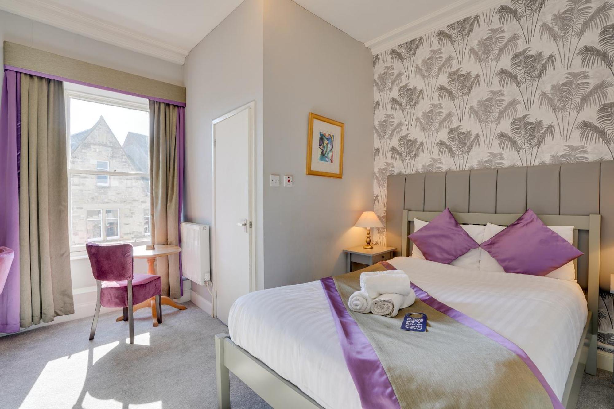 The County Hotel - Self Check-In, Ultra Fast Wi-Fi, Free Parking, Central Location Selkirk Kültér fotó