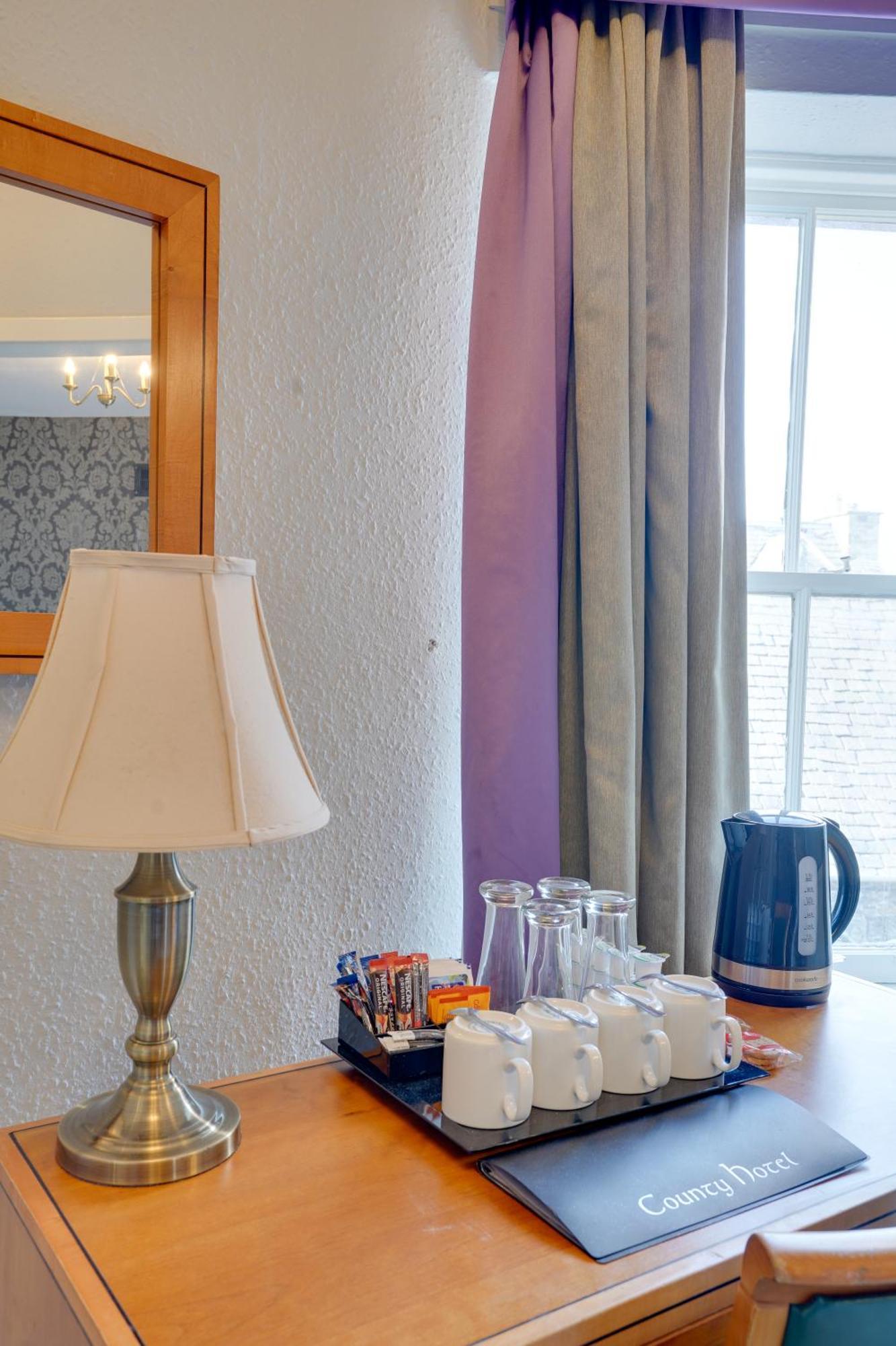 The County Hotel - Self Check-In, Ultra Fast Wi-Fi, Free Parking, Central Location Selkirk Kültér fotó