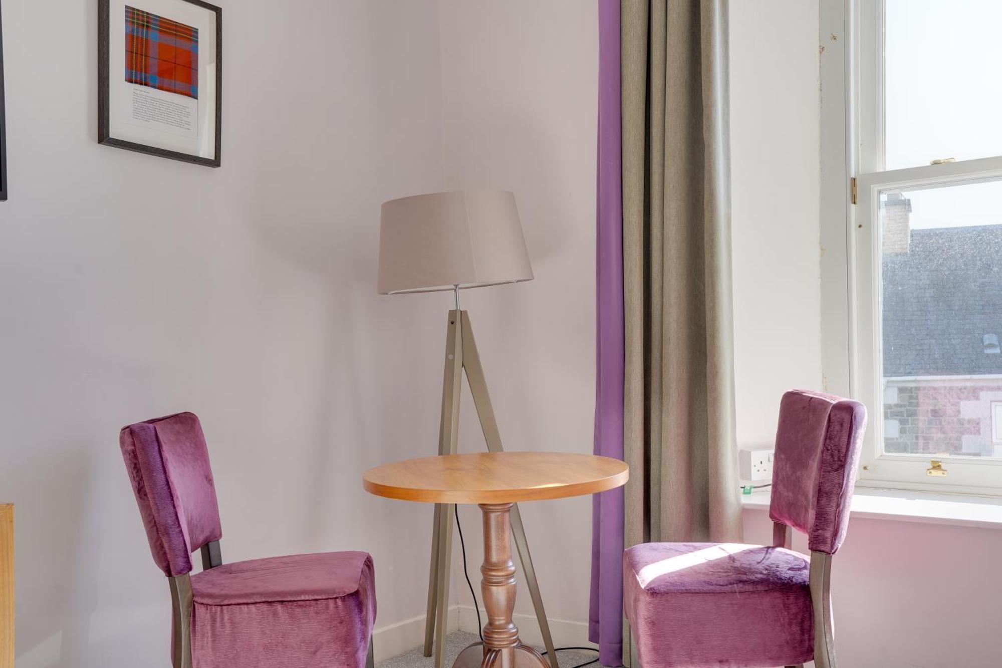 The County Hotel - Self Check-In, Ultra Fast Wi-Fi, Free Parking, Central Location Selkirk Kültér fotó